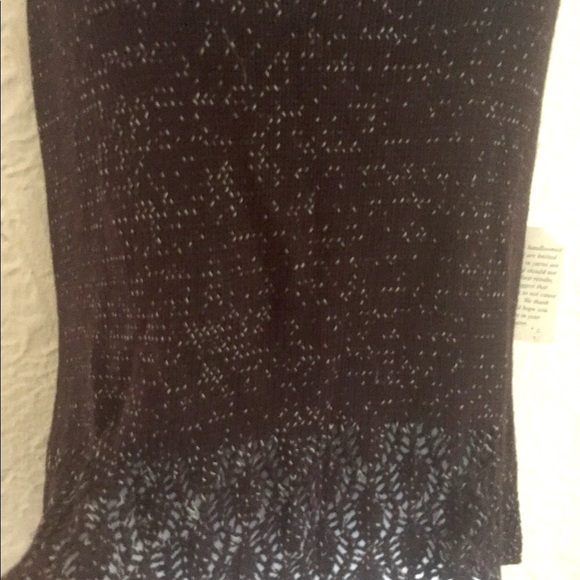 HOST PICK! 🔥 Color of The Year! Ball of Yarn Handknit Tank NWT 🤶 🕎 Gift… - Picture 3 of 9